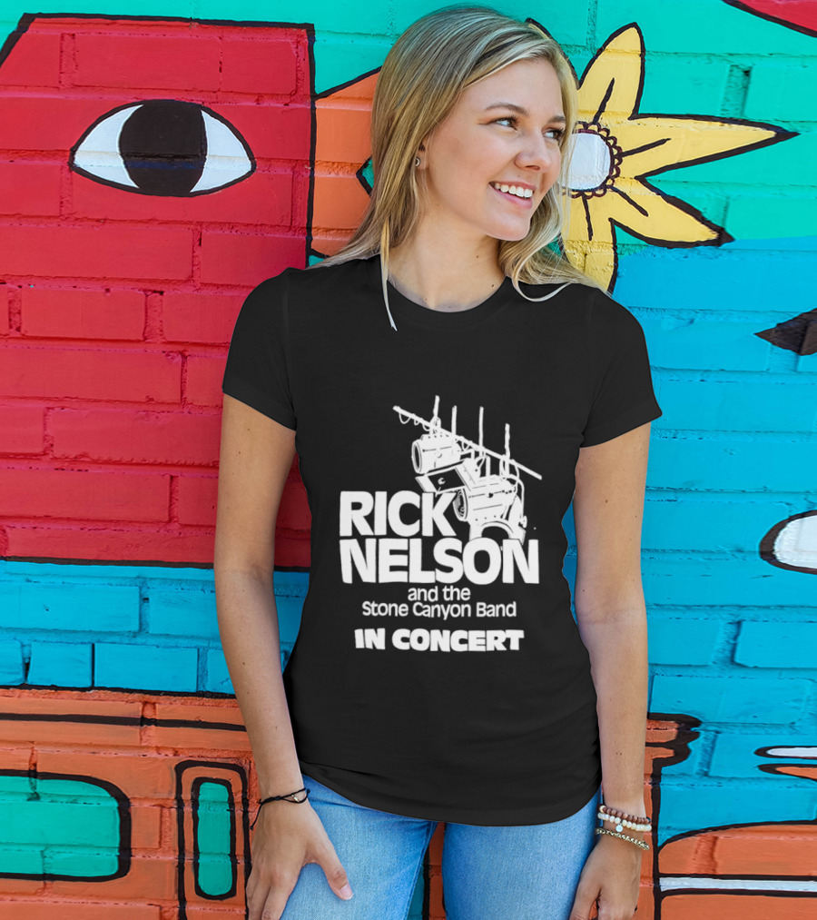 Rick Nelson And The Stone Canyon Band In Concert Trắng Trên Nền đen Dàn đèn Sân Khấu T-Shirt