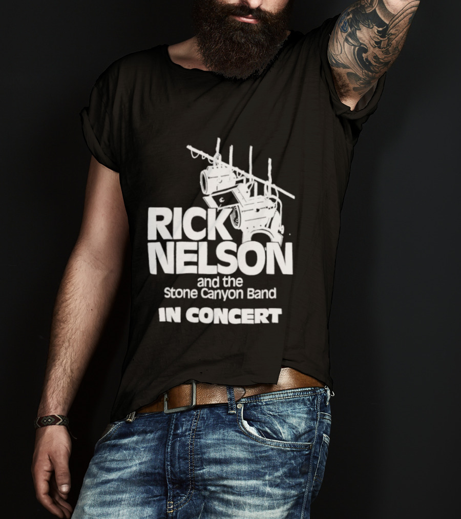 Rick Nelson And The Stone Canyon Band In Concert Trắng Trên Nền đen Dàn đèn Sân Khấu T-Shirt