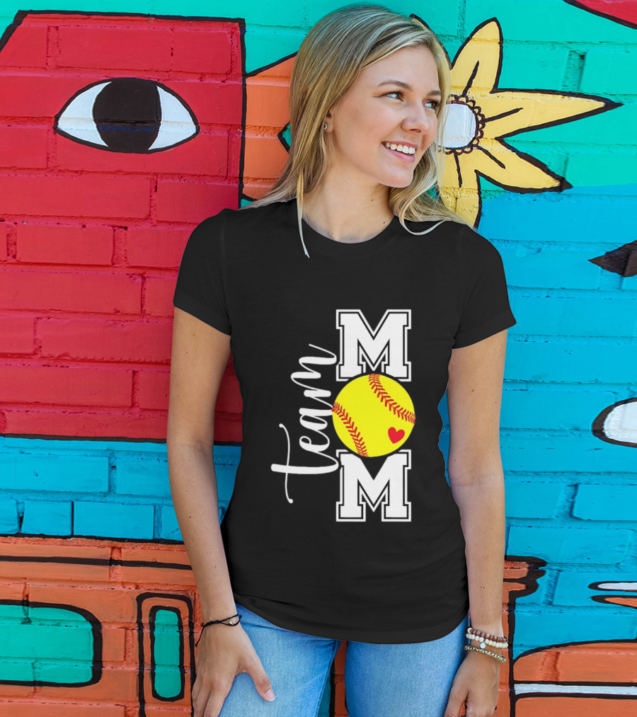 Team Mom Softball Yellow Heart Ball T-Shirt