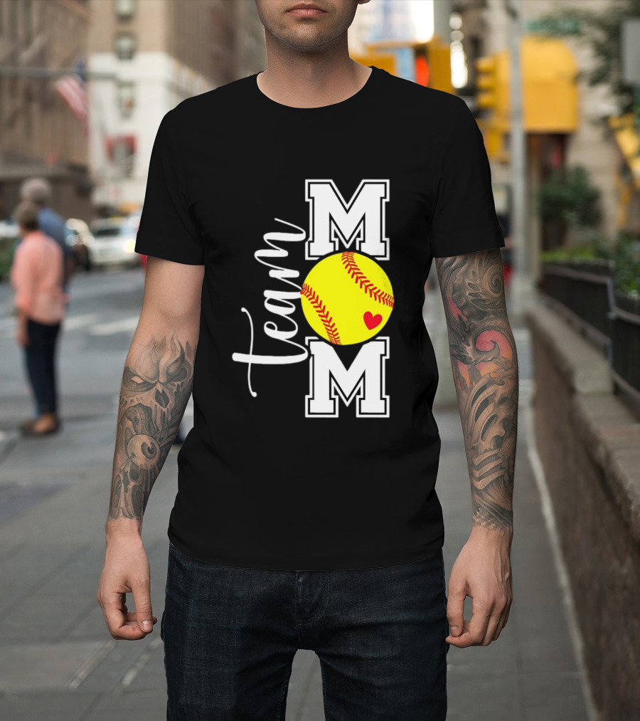 Team Mom Softball Yellow Heart Ball T-Shirt
