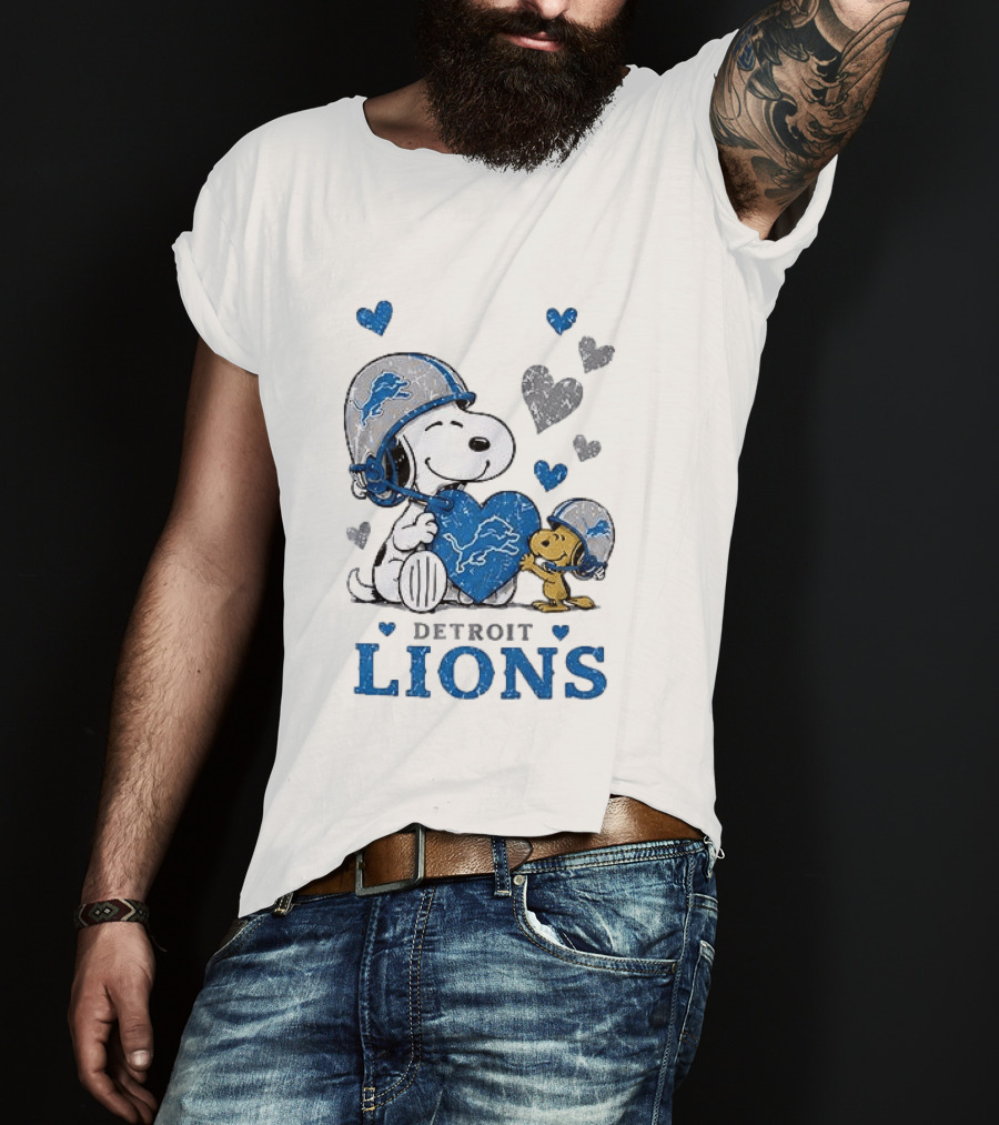 Detroit Lions Peanuts Snoopy Woodstock Heart Helmets Love T-Shirt