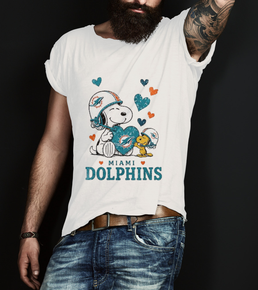 Miami Dolphins Peanuts Snoopy Love Laughter Hearts Helmet Charlie Brown T-Shirt