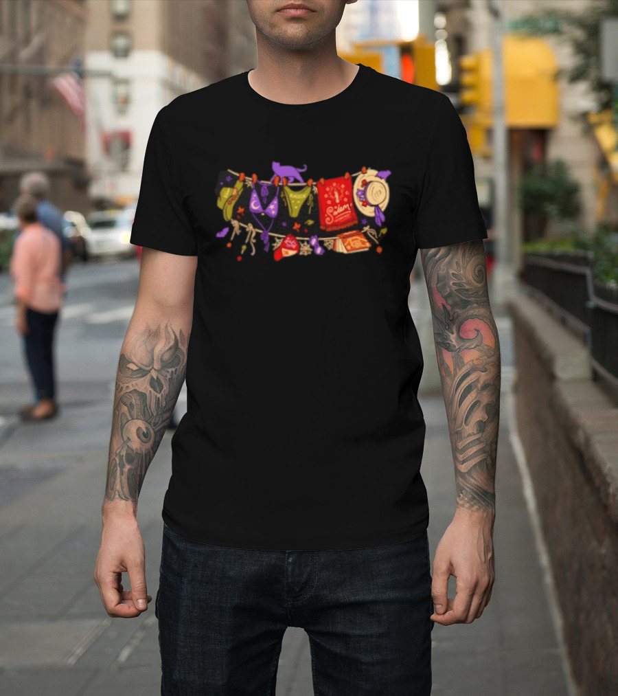 Hocus Pocus Amuck Salem Witch Laundry Line Halloween T-Shirt