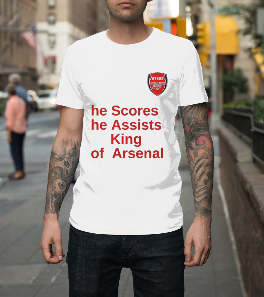 B﻿ukayo Saka He Scores He Assists King Of Arsenal T-Shirt