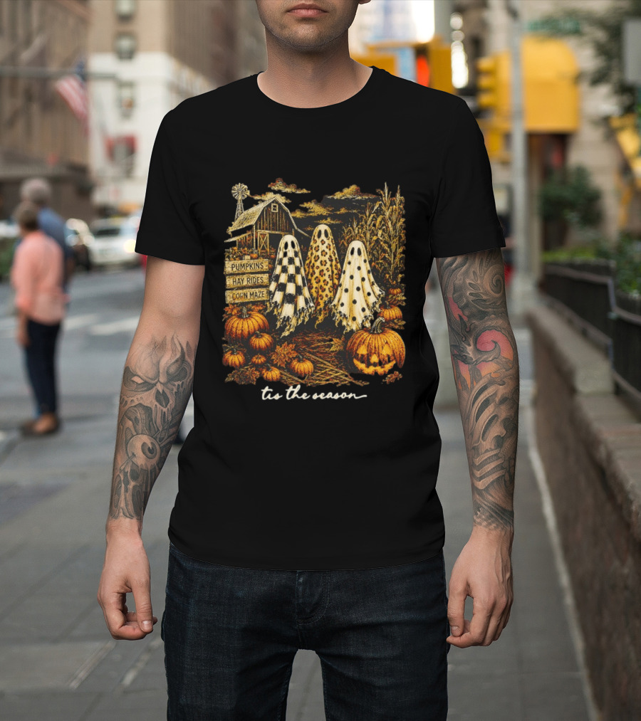 Tis The Season Halloween Ghosts Trio Pumpkins Hay Rides Corn Maze Spooky Autumn T-Shirt