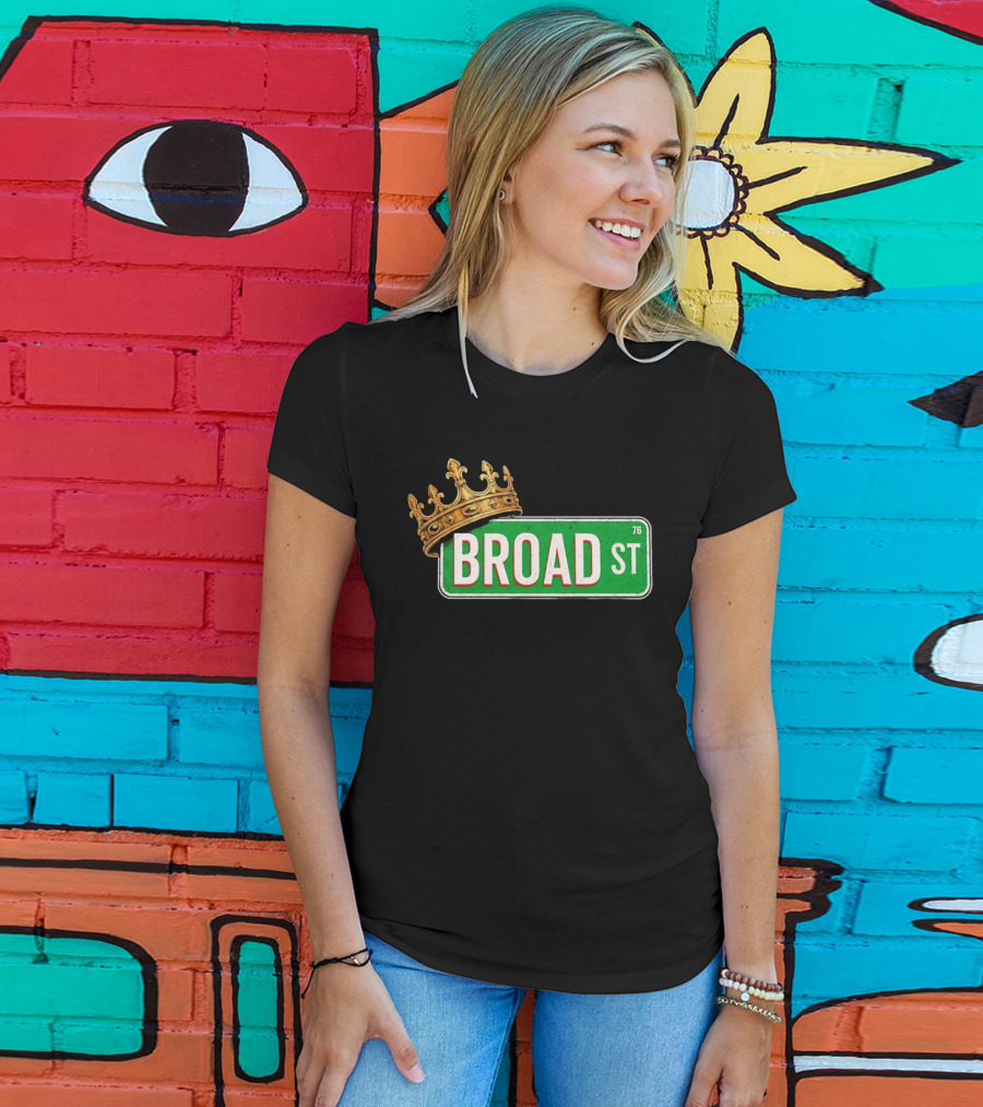 Philadelphia 76ers Broad Street 76 King Crown T-Shirt