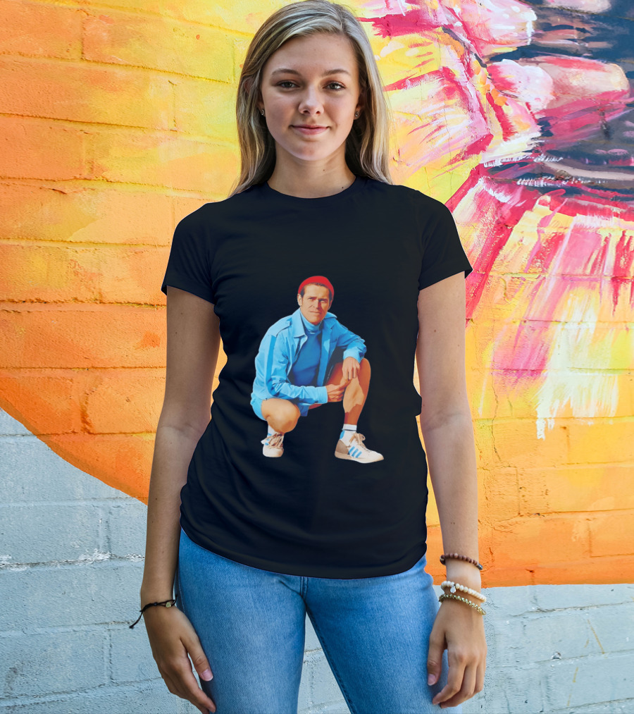 Willem Dafoe Meme Red Beanie Blue Tracksuit Squatting Pose T-Shirt