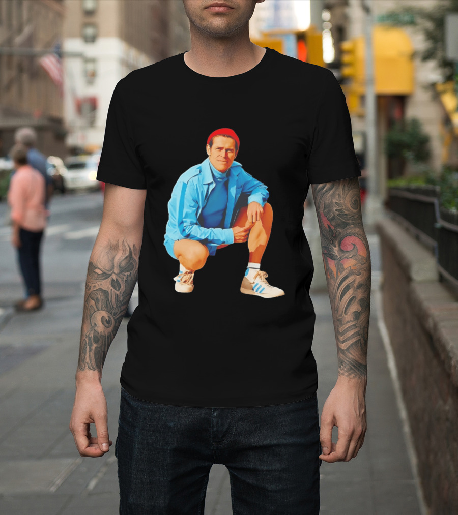 Willem Dafoe Meme Red Beanie Blue Tracksuit Squatting Pose T-Shirt