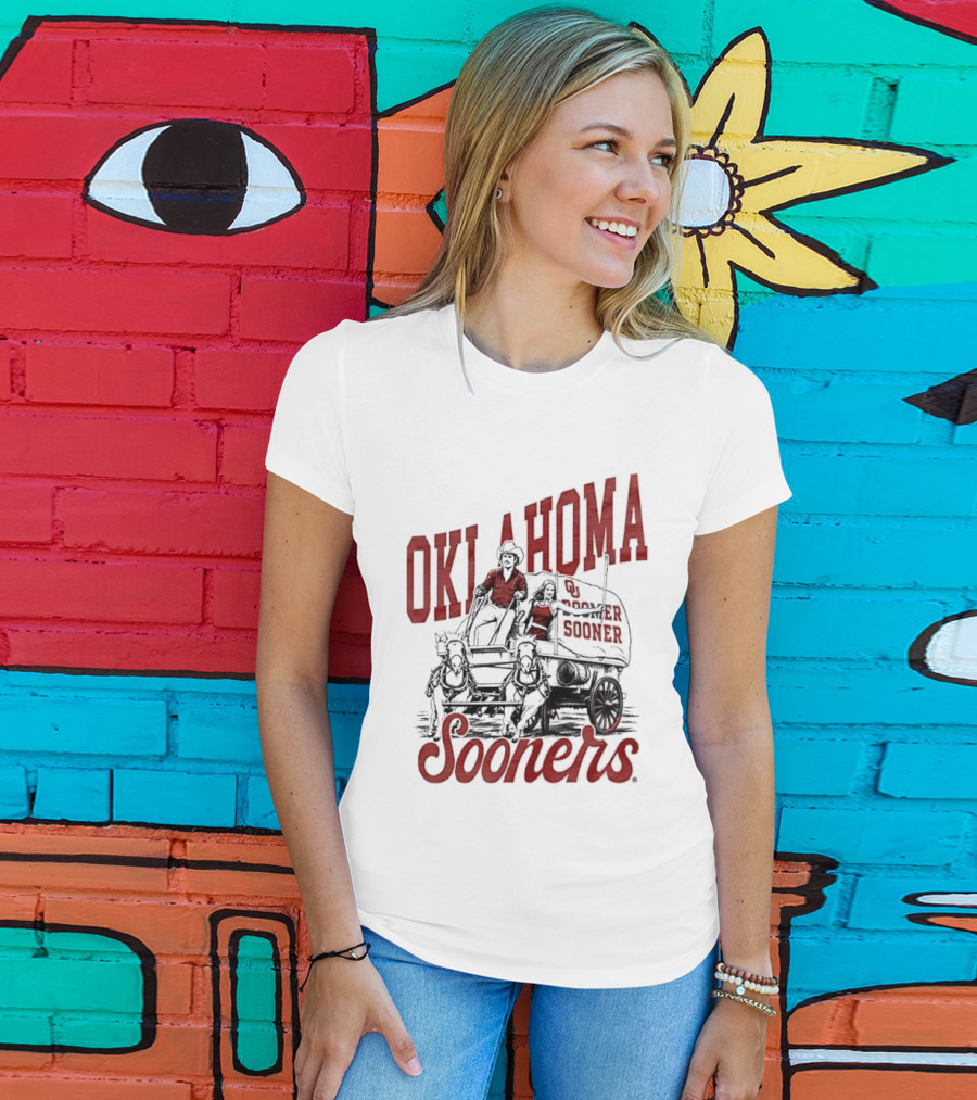 Oklahoma Sooners Boomer Sooner Horse Drawn Wagon T-Shirt