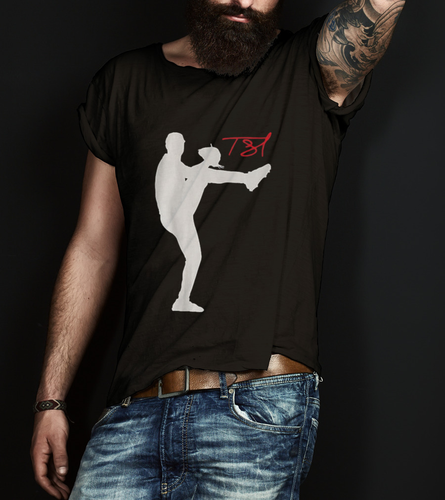 T61 Tarik Skubal Pitching Pose Los Angeles T-Shirt