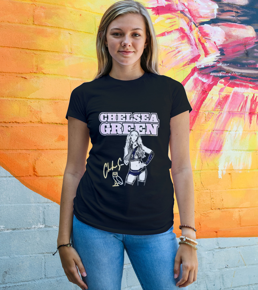 Chelsea Green Wrestling Owl Gesture Signature T-Shirt