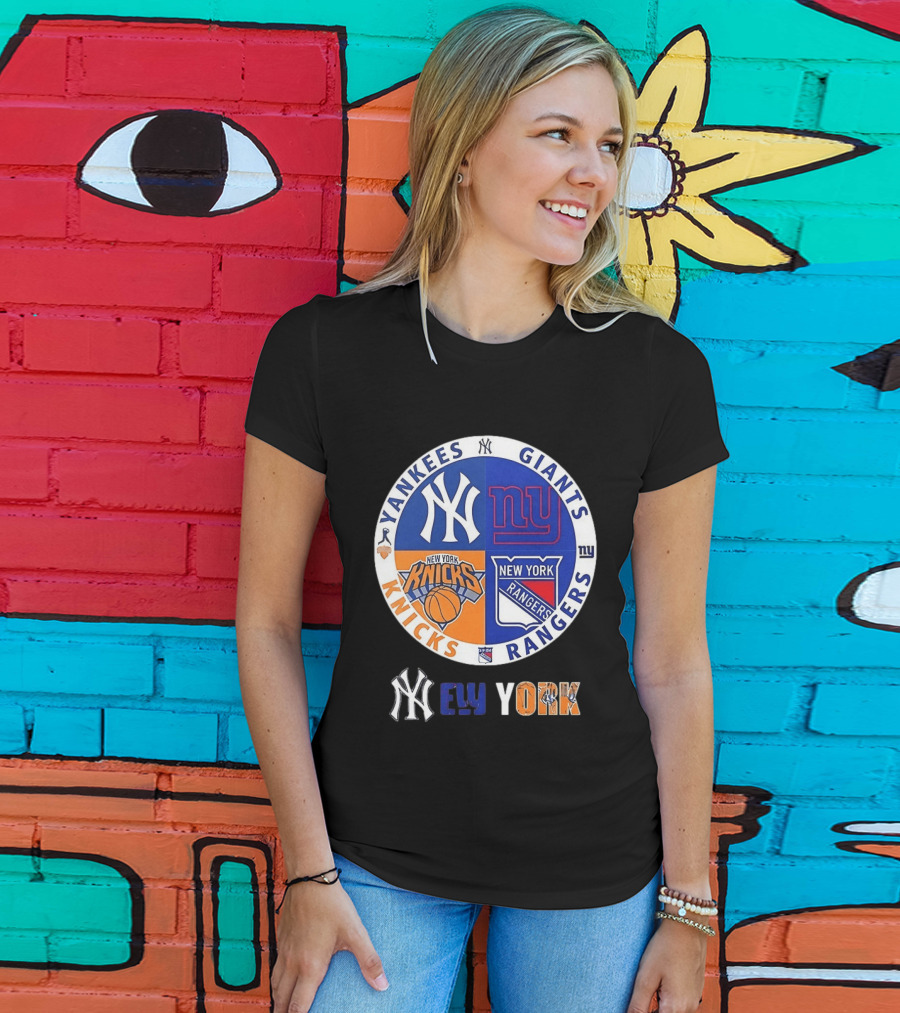Yankees Giants Knicks Rangers New York Sports Teams Logos T-Shirt
