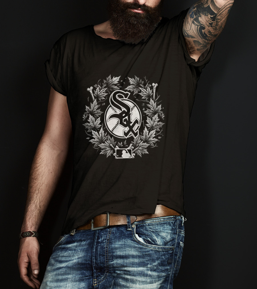 Chicago White Sox Skull Crossed Bats Maple Leaves Baseball Halloween T-Shirt