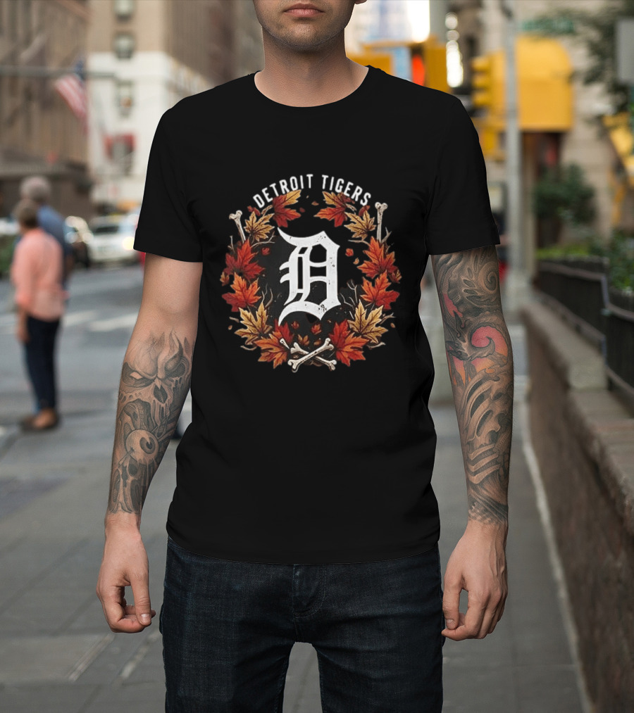 Detroit Tigers Maple Leaves Skull Crossed Bones Halloween Baseballs T-Shirt