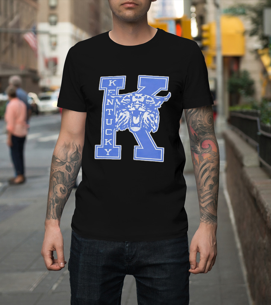 Kentucky Wildcats NCAA Distressed Block Letter K Wildcats Head T-Shirt