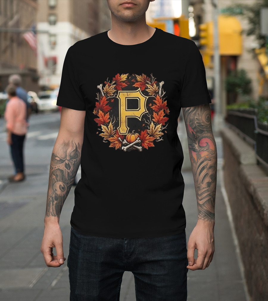 Pittsburgh Pirates Halloween P Maple Leaves Pumpkin Crossed Bones T-Shirt
