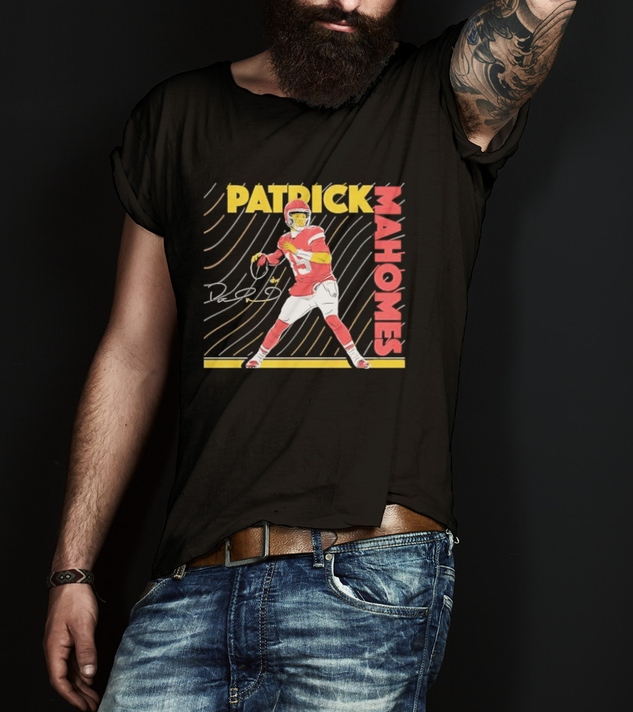 Patrick Mahomes Football Quarterback Signature Wavy Line T-Shirt