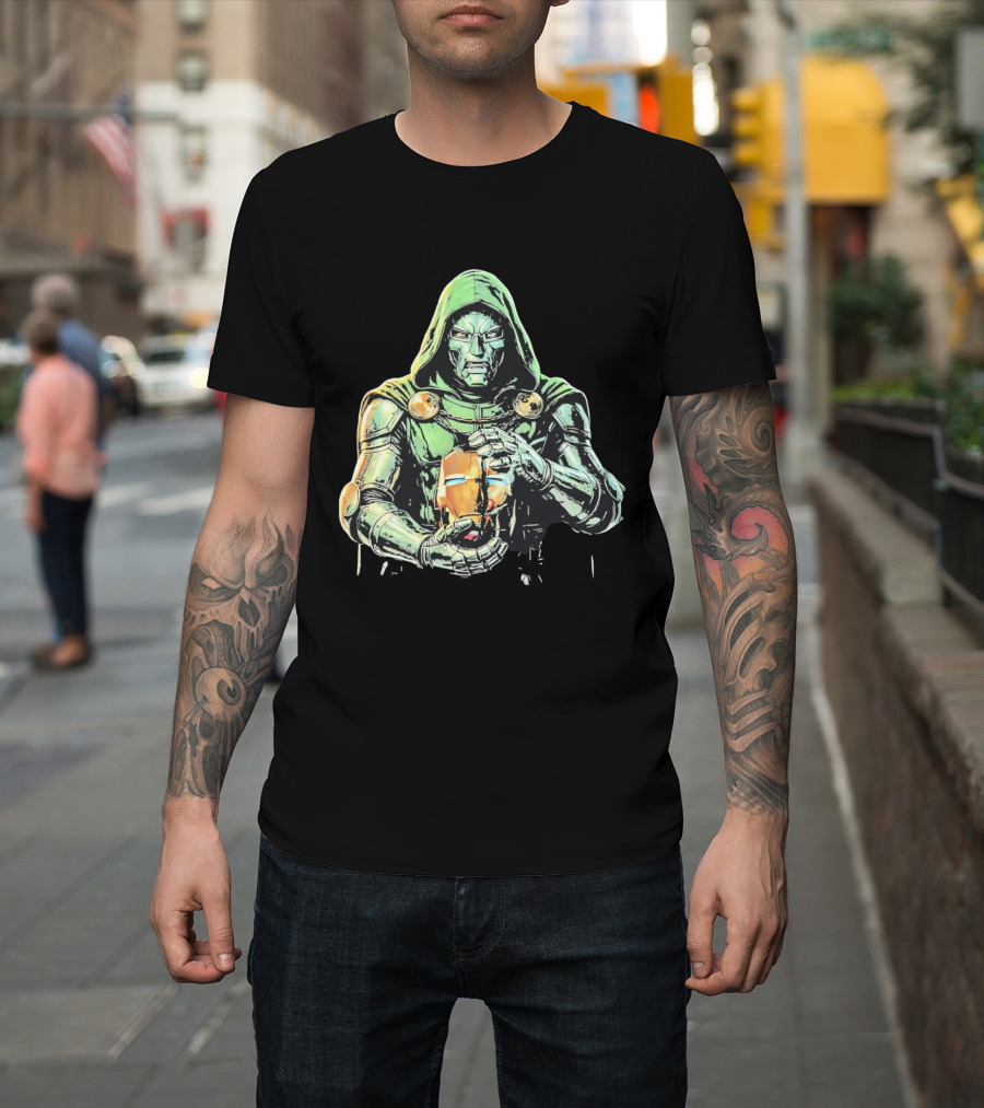 Doctor Doom Marvel Holding Broken Iron Man Mask Iconic Showdown T-Shirt