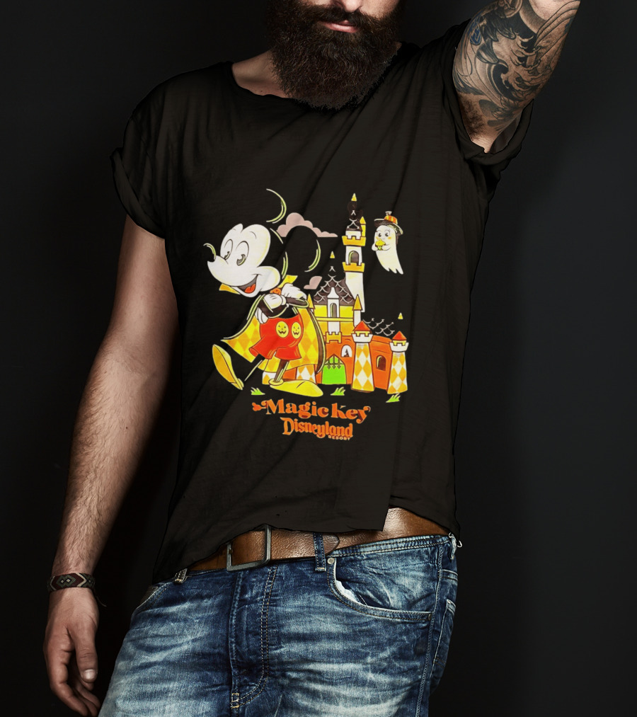 Mickey Mouse Magic Key Disneyland Resort Halloween Castle Ghost T-Shirt