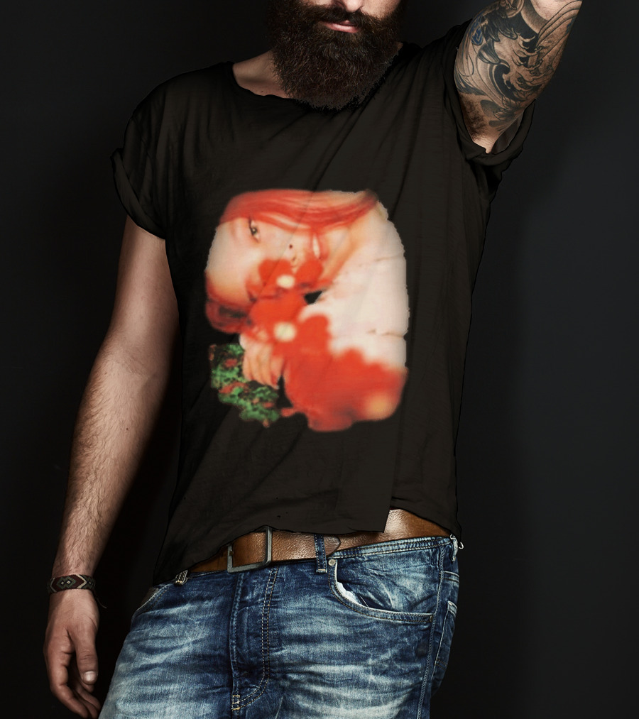 Complex Jennie Flower Photo Red Hair Aesthetic T-Shirt