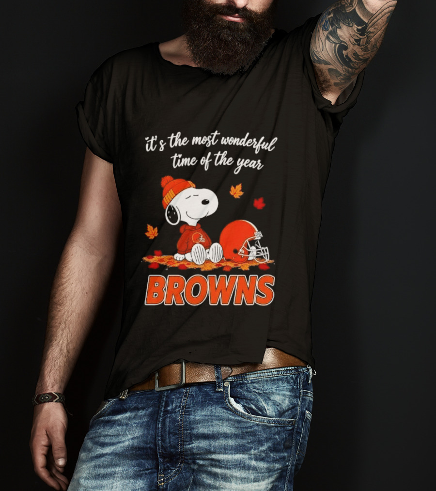 Cleveland Browns Snoopy It's The Most Wonderful Time Of The Year Autumn Leaves Helmet T-Shirt