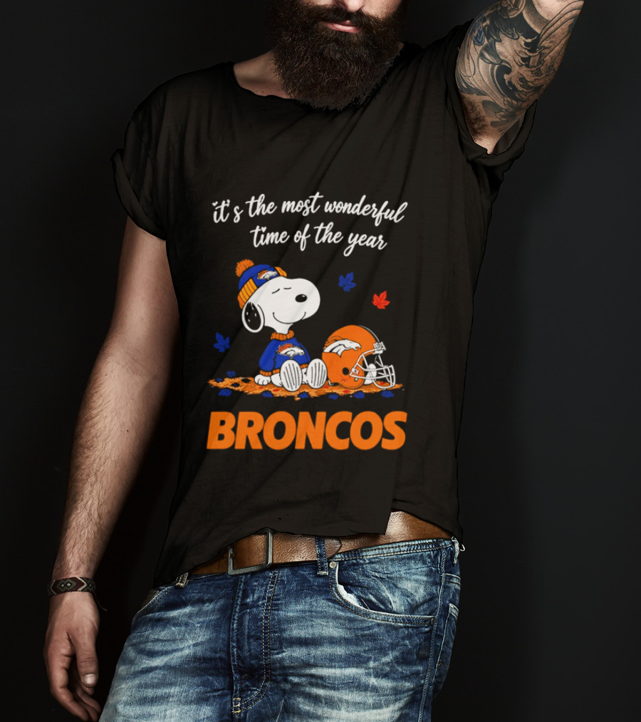 Denver Broncos Snoopy Its The Most Wonderful Time Of Year Autumn Leaves T-Shirt