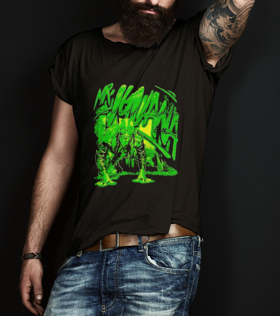 Mr Iguana Crouching Mexican Luchador Green Lizard Scale Graffiti T-Shirt