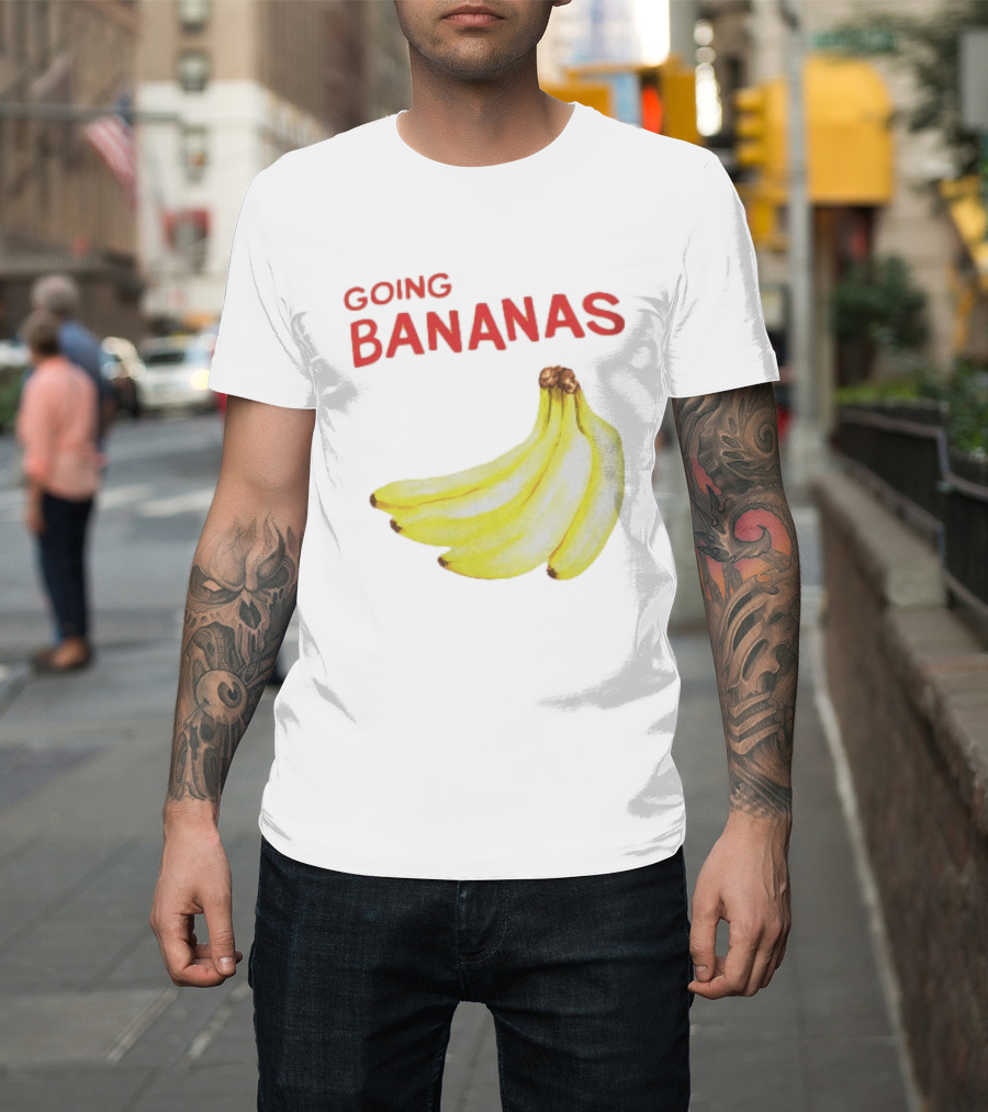 Going Bananas Funny Yellow Fruit Pun T-Shirt