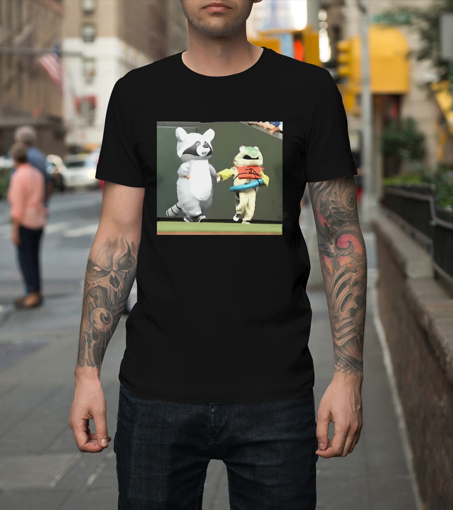 Seattle Mariners Mascots Jimothy Vs Humpy Salmon Running Event T-Shirt