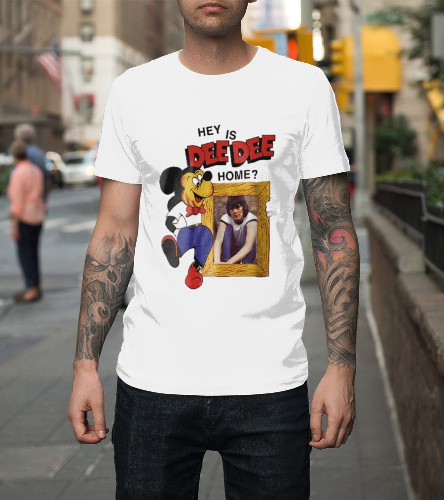 Hey Is Dee Dee Home Cartoon Mickey Mouse Holding Framed Photo T-Shirt