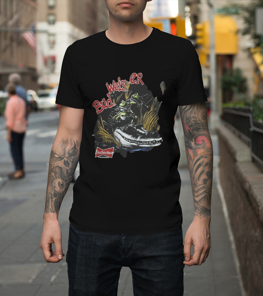 Budweiser Bud Weis Er Frogs On Alligator Swamp Grass King Of Beers T-Shirt