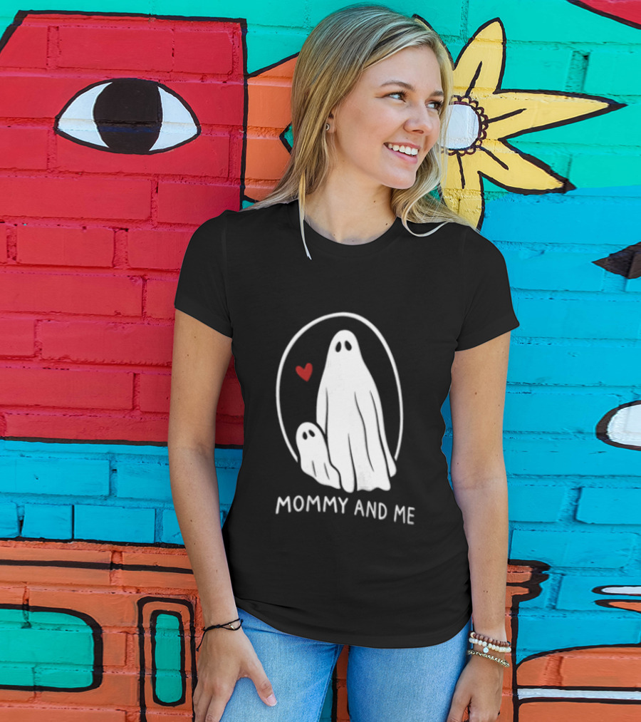 Mommy And Me Ghosts Heart Halloween Matching T-Shirt