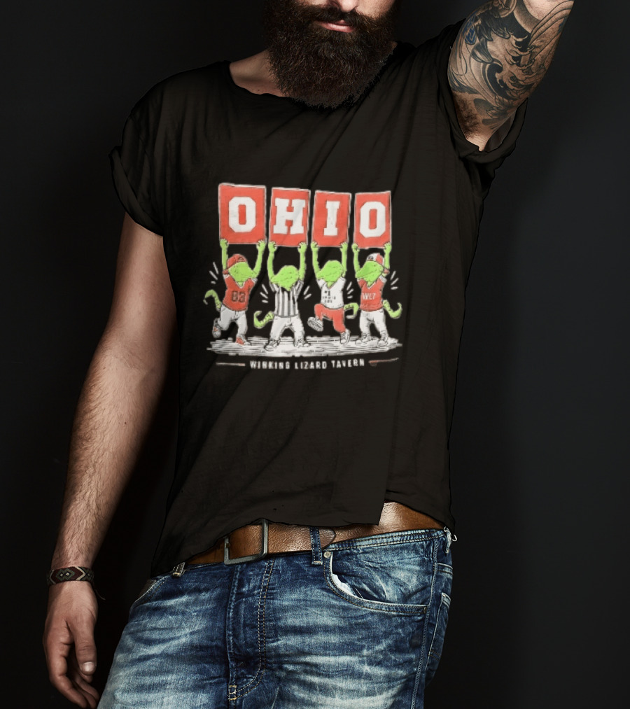 Winking Lizard Tavern Ohio 83 WLT Four Cartoon Green Lizards Holding OHIO Signs T-Shirt