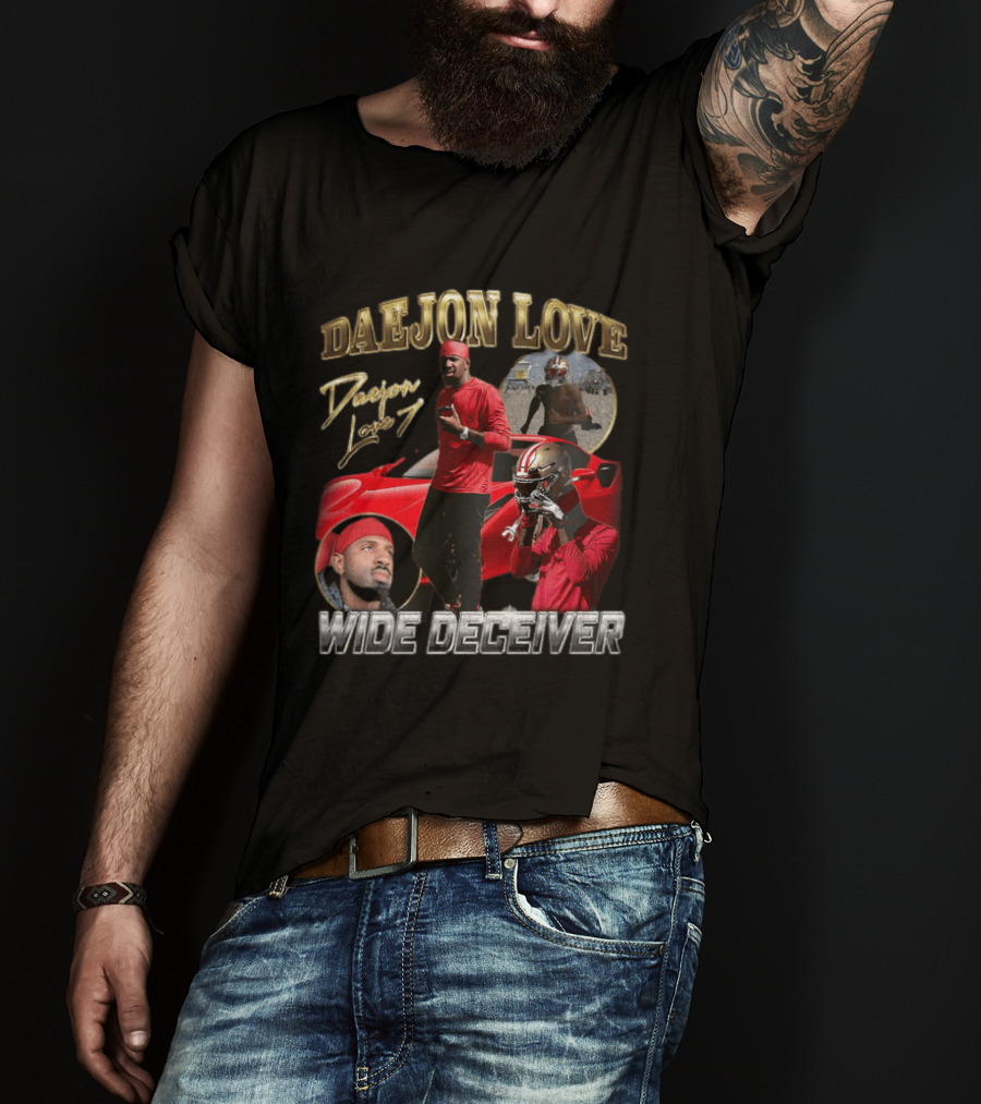 Daejon Love Wide Deceiver Red Car Helmet Bold Look T-Shirt