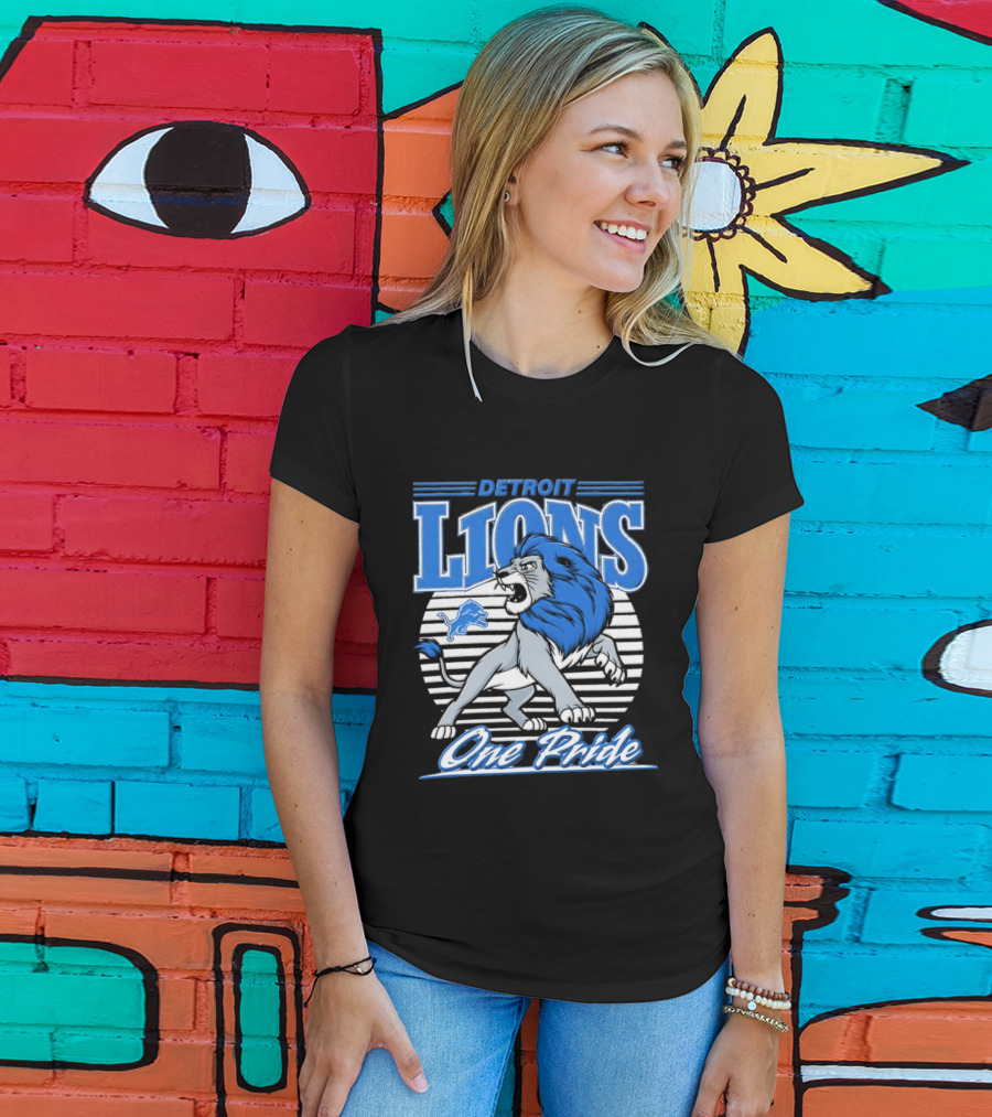 Detroit Lions One Pride Roaring Lion Fan T-Shirt