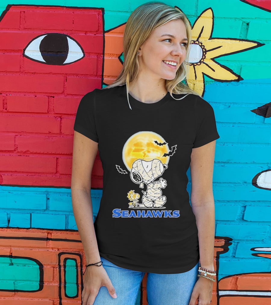 Seattle Seahawks Snoopy Mummy Halloween Moon T-Shirt