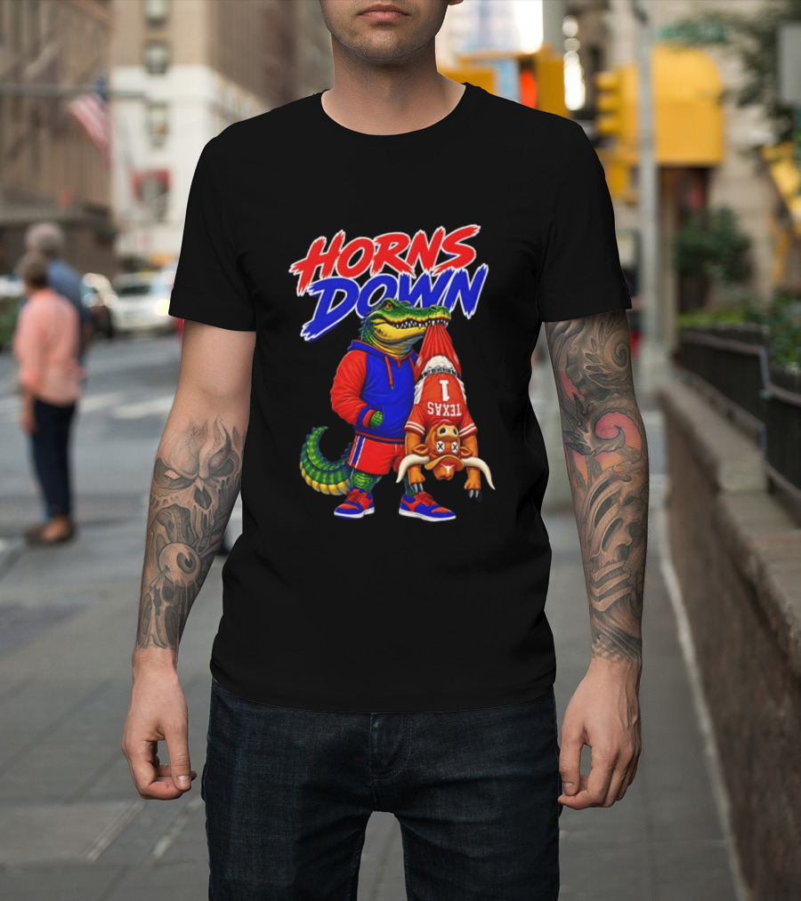 Horns Down Florida Gators Holding Texas Longhorns T-Shirt