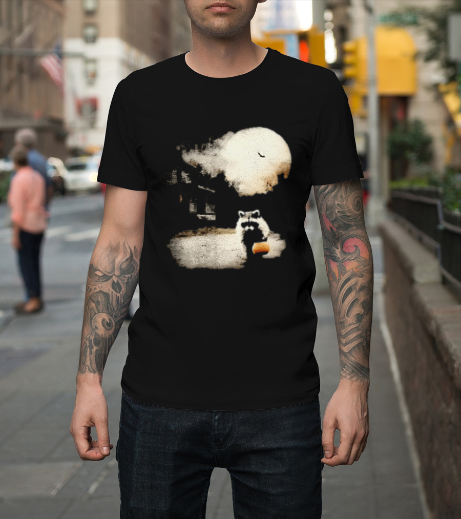 Halloween Spooky Pumpkin Raccoon Full Moon Scene T-Shirt