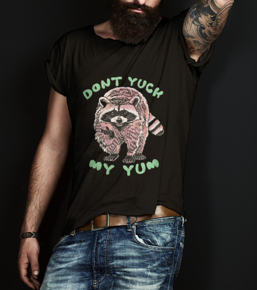 Dont Yuck My Yum Distressed Pink Raccoon Waving Paw Sketch T-Shirt