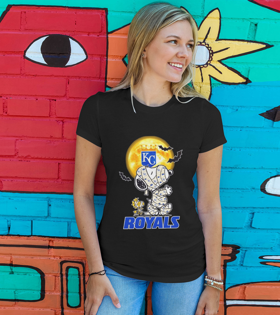 Kansas City Royals Snoopy Woodstock Mummy Halloween Moon Bats T-Shirt