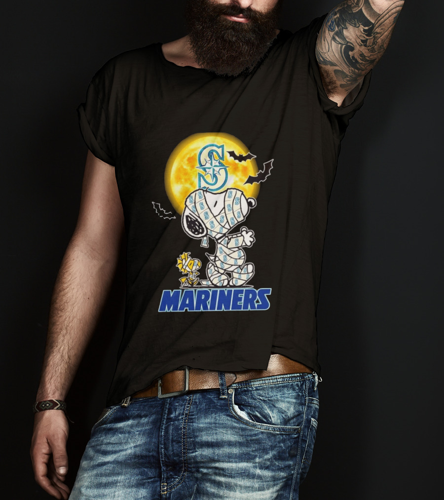 Seattle Mariners Snoopy Woodstock Halloween Mummy Cosplay Full Moon Bats T-Shirt