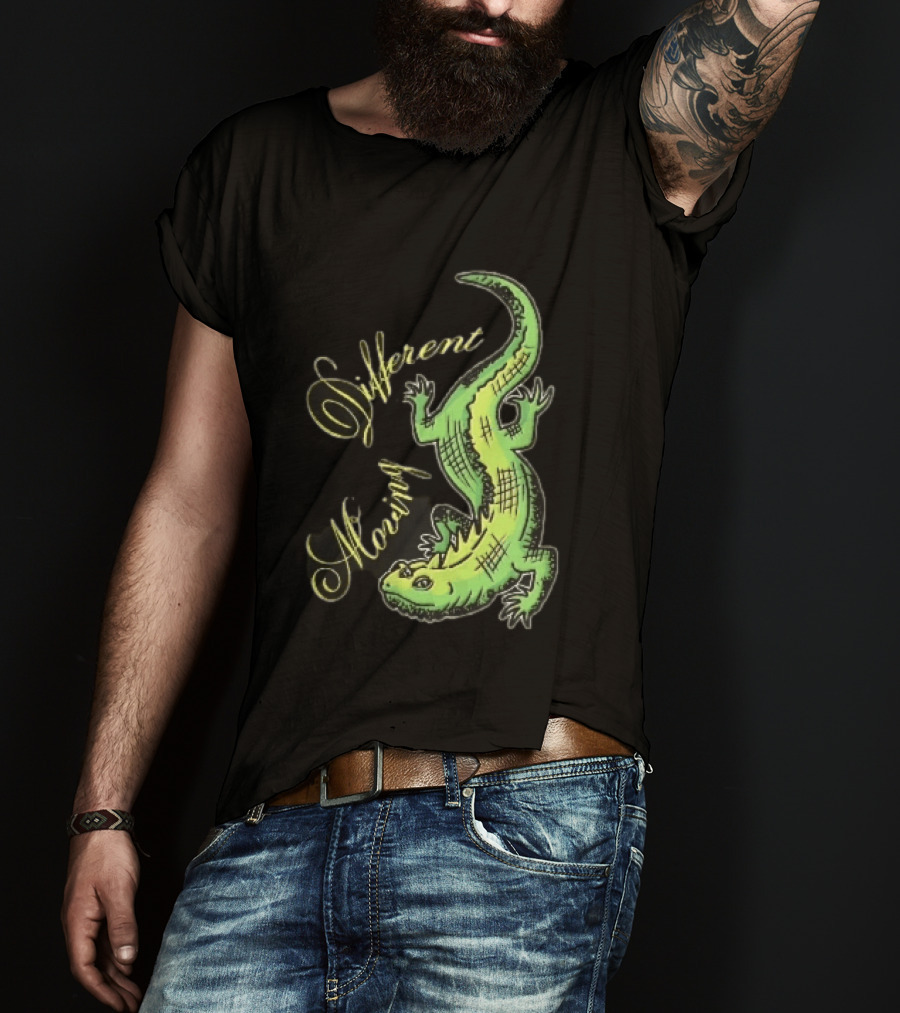 Different Moving Green Lizard Iguana Line Sketch T-Shirt