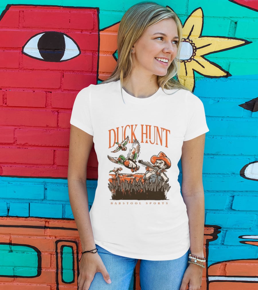 Duck Hunt Barstool Sports Vintage Hunting Scene T-Shirt