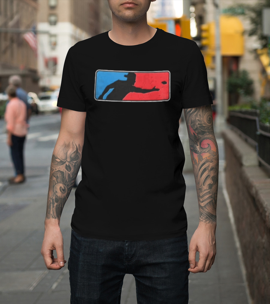 Distressed Red Blue Disc Golf Throwing Silhouette Sports Ultimate T-Shirt