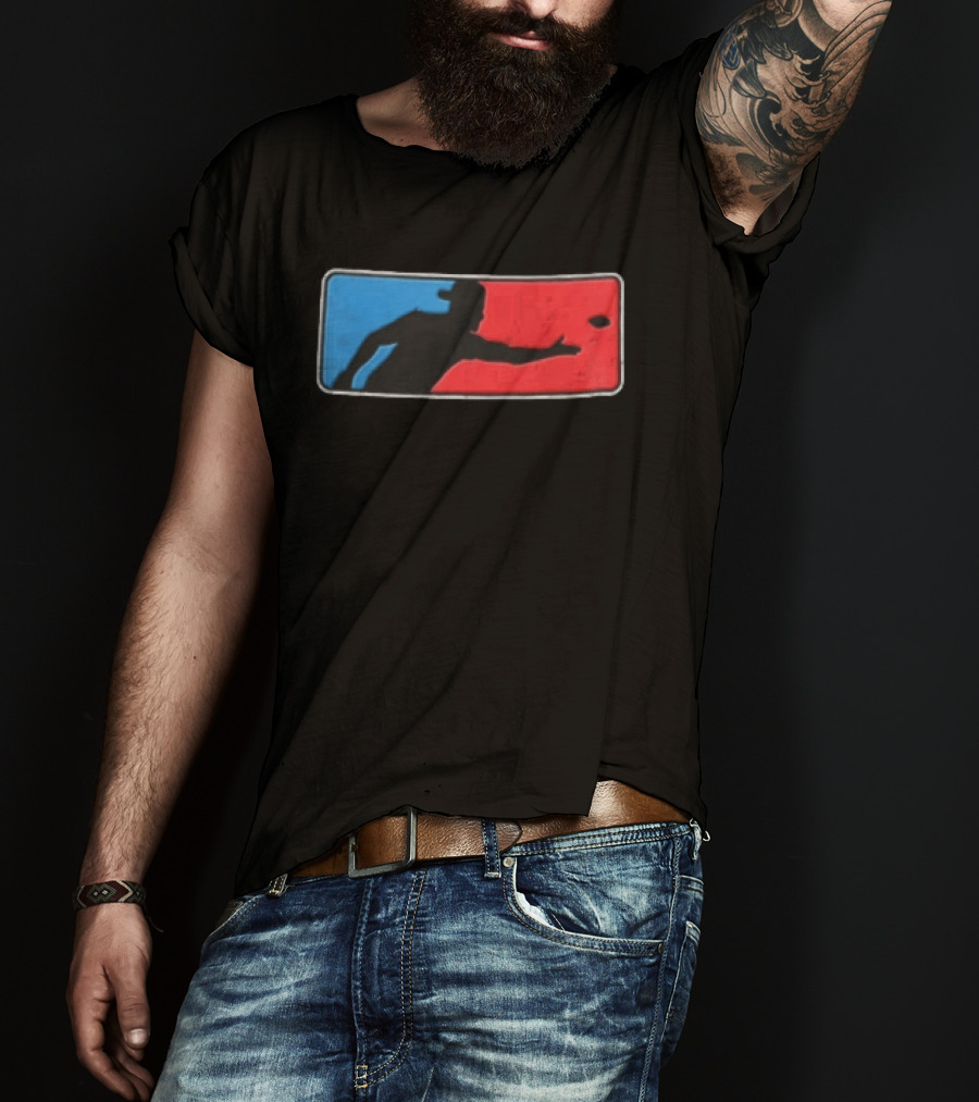 Distressed Red Blue Disc Golf Throwing Silhouette Sports Ultimate T-Shirt