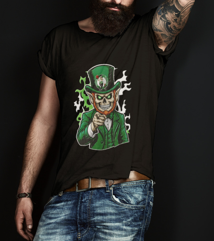 Boston Celtics Skull Leprechaun Pointing Distressed Flag Basketball Fan T-Shirt