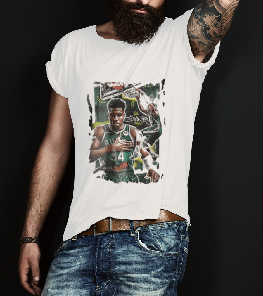 Milwaukee Bucks Giannis Dunking Greek Freak Paint Splatter Collage T-Shirt