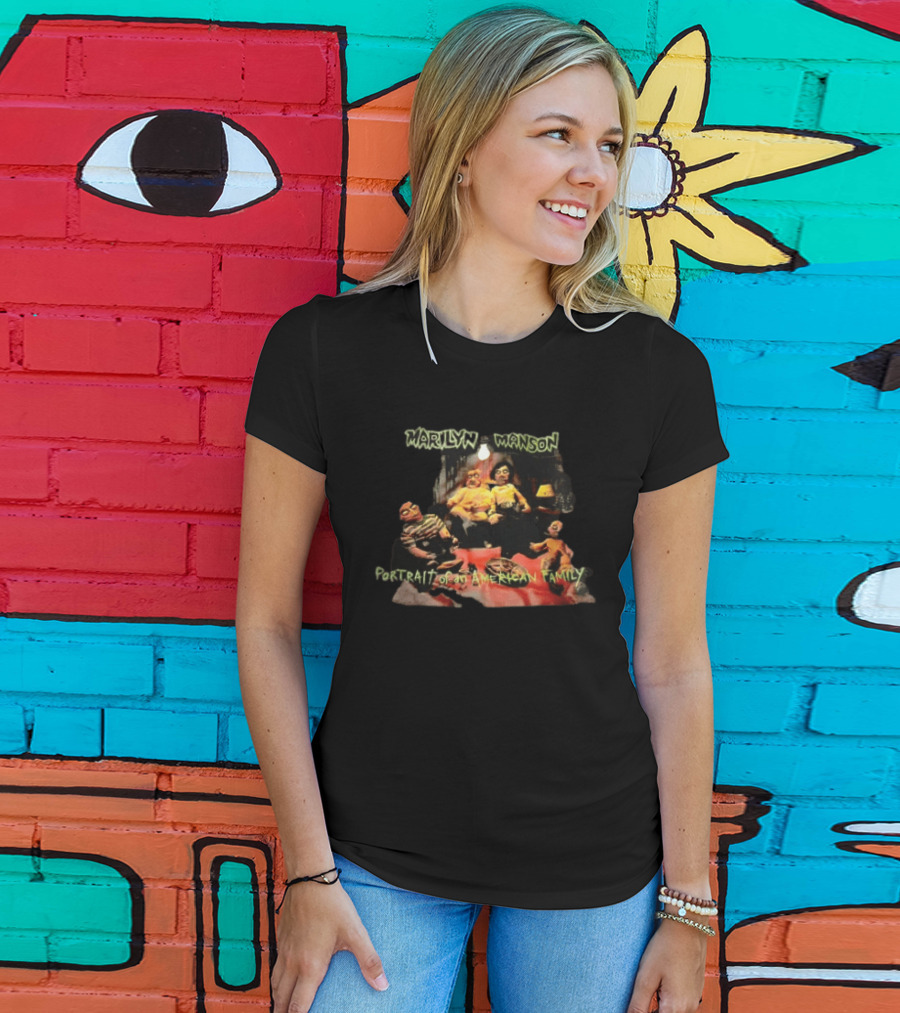 Marilyn Manson Portrait Of An American Family Dolls Living Room Scene T-Shirt