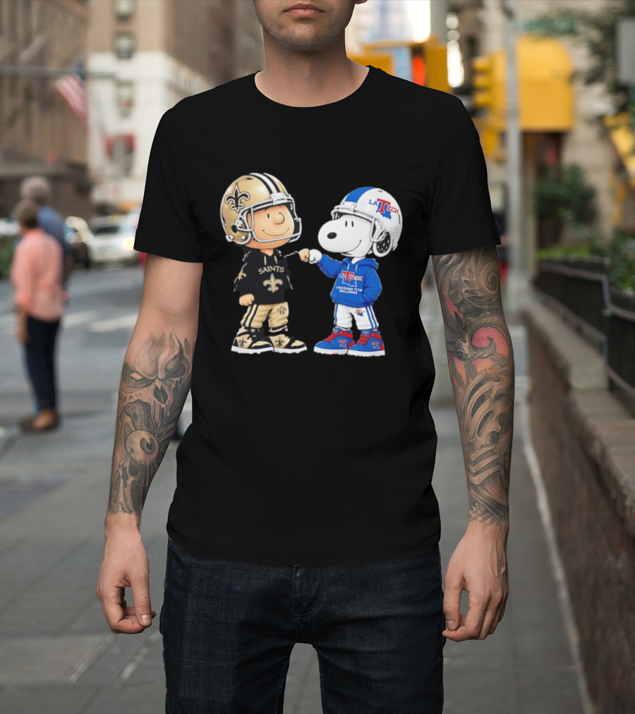 Charlie Brown Saints And Snoopy Louisiana Tech Bulldogs Team Helmet Fist Bump T-Shirt