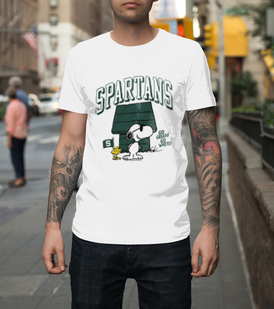 Snoopy Woodstock Doghouse Spartans Michigan State Flag Cartoon T-Shirt